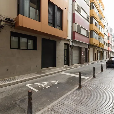 Designer Near Canteras *